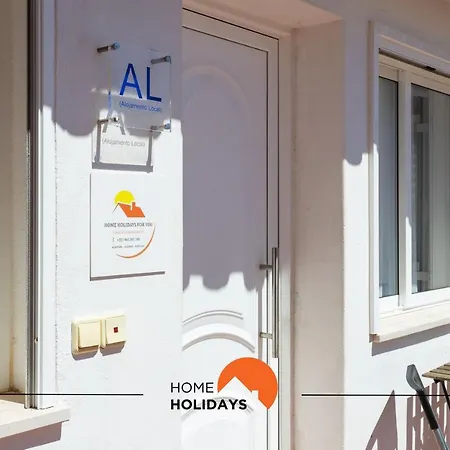 #008 T2 Tenis By Holidays アパート *