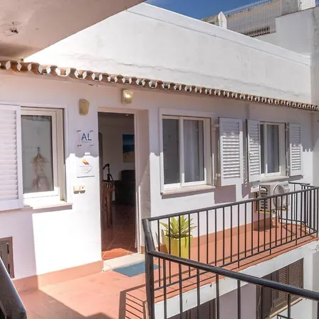 #008 T2 Tenis By Holidays Albufeira