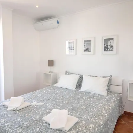 #008 T2 Tenis By Holidays Apartamento