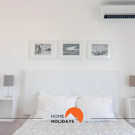 #008 T2 Tenis By Holidays *